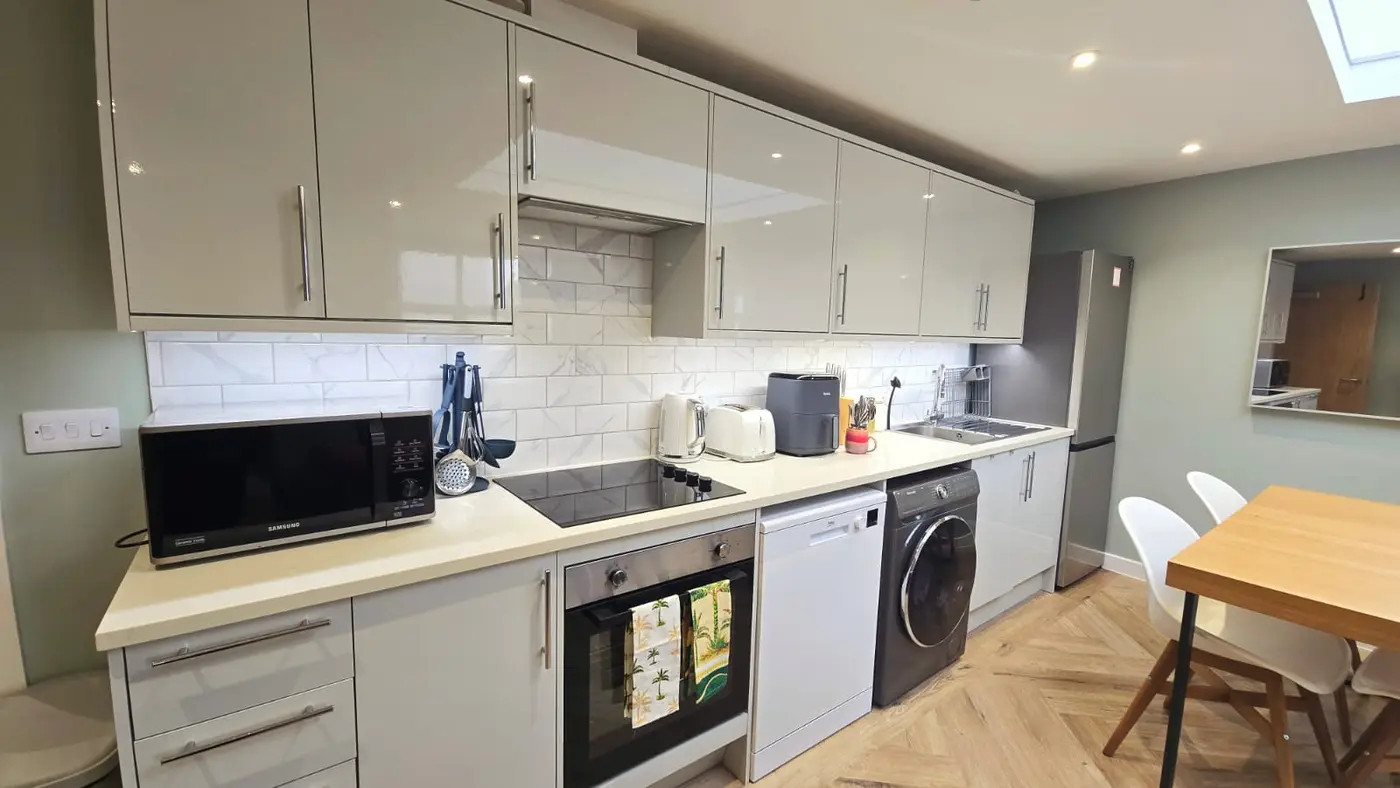 High Street Apartment